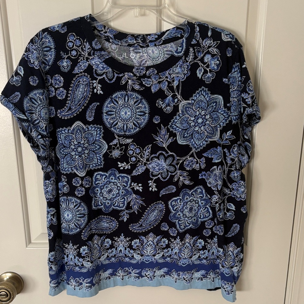 LOFT Navy and Light Blue Paisley Floral Short Sleeve Tee